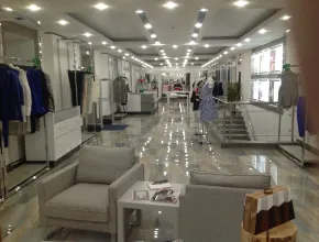 متجر الأزياء