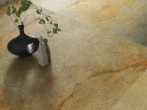 القصة الأولى