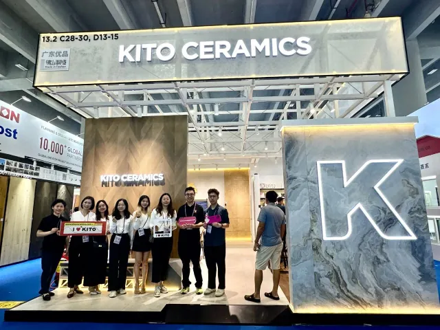 شركة KITO الصينية لتصنيع البلاط تتألق في معرض كانتون الـ136!
