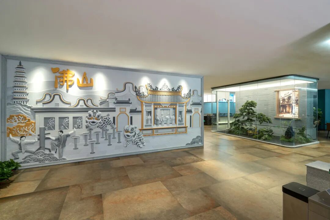 نقش بارز من السيراميك الرغوي