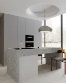 تيرازو رمادي فاتح