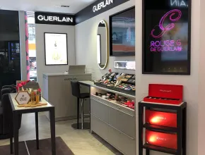 متجر جيرلان لانغهام بليس
